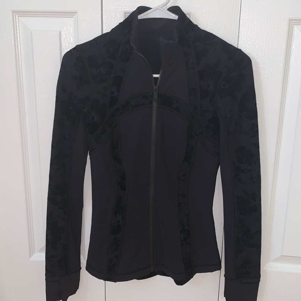 Lululemon Fitted jacket